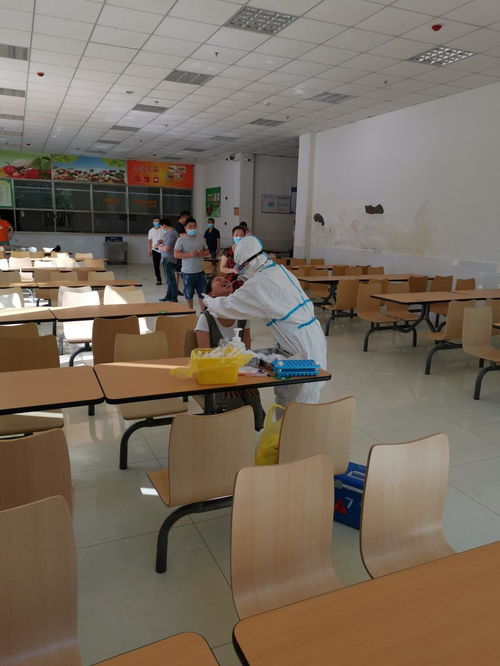 后勤服務集團首批餐飲服務人員成功通過核酸檢測，筑牢餐飲安全防線